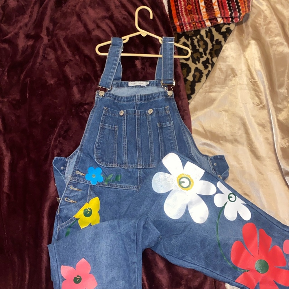 NWOT MissLook bib overalls Women’s colorful boho/hippy flower print size medium